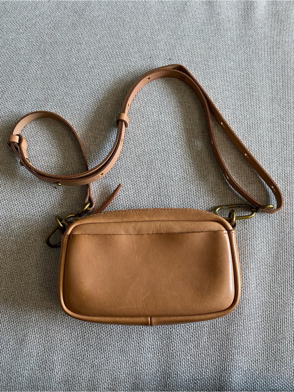 Madewell Genuine Leather Carabiner Mini Crossbody Bag in Tan